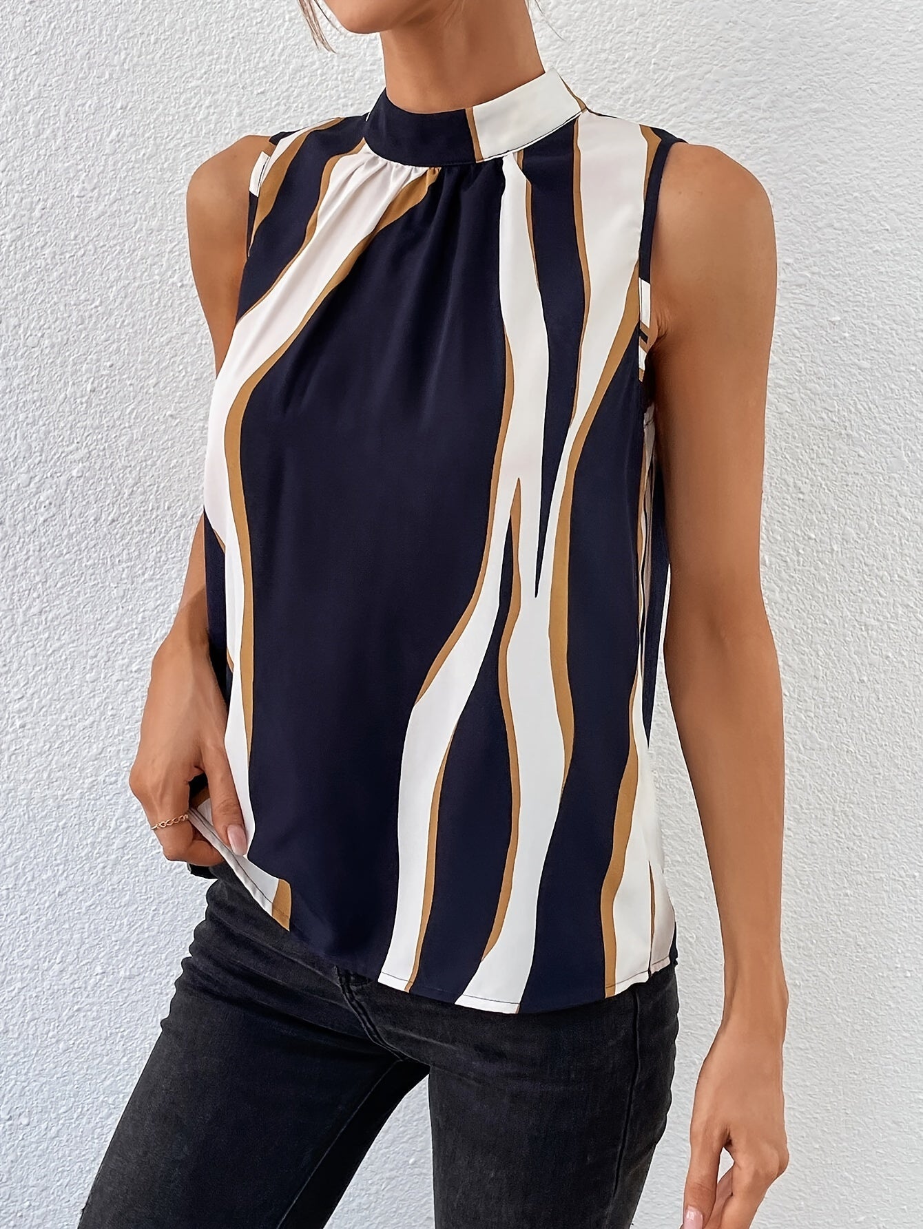 Stylish Halter Top for Women with Color Block Style