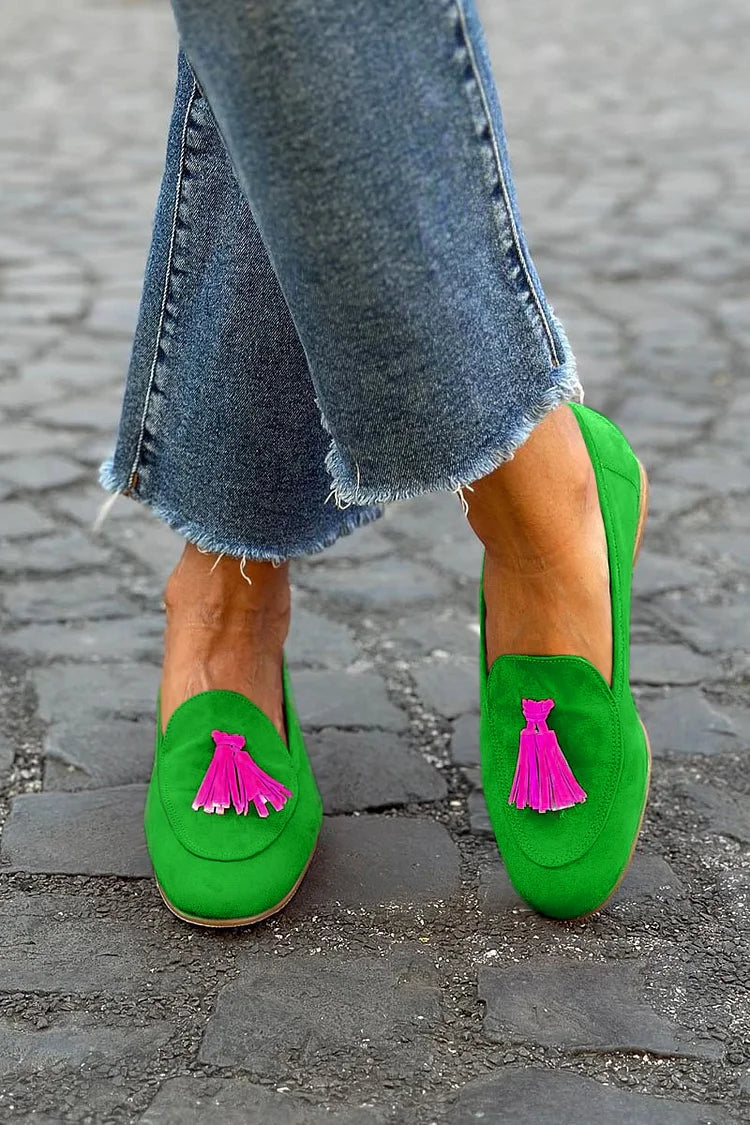 Elegant Green Loafers for Women with Penny Toe Style