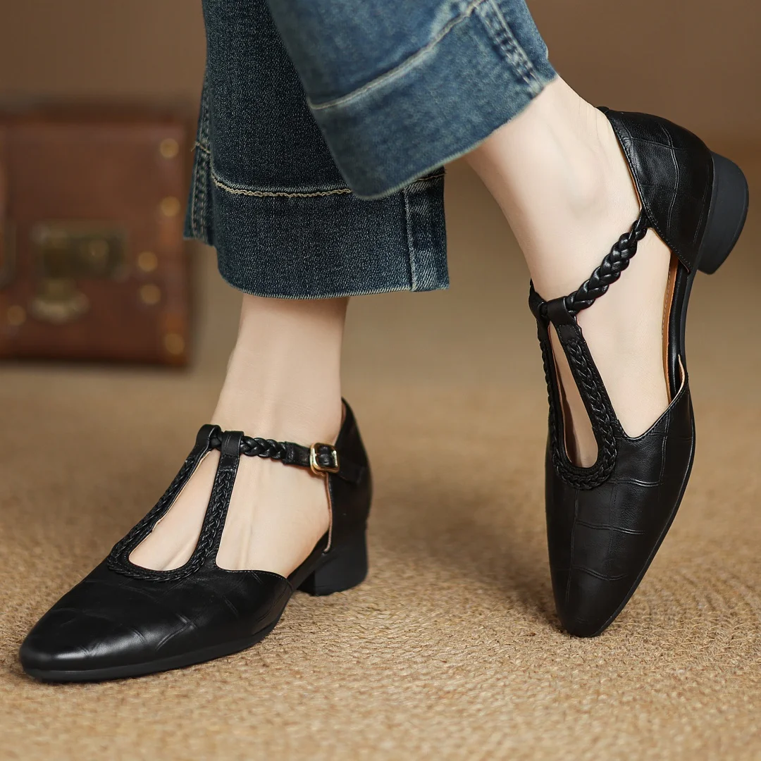 Stylish Ballet Flats for Women with Tassel Detail Style