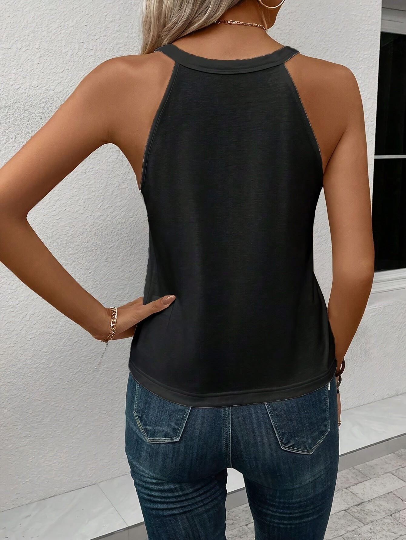 Stylish Halter Blouses for Women with Gradient Print Style