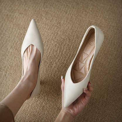 Elegant Wedding Shoes for Women with Kitten Heel Style