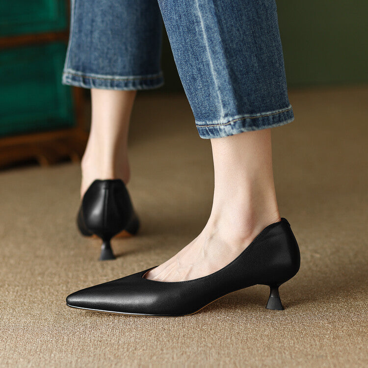 Elegant Wedding Shoes for Women with Kitten Heel Style