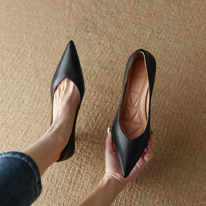 Elegant Wedding Shoes for Women with Kitten Heel Style