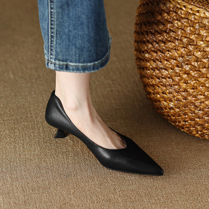 Elegant Wedding Shoes for Women with Kitten Heel Style