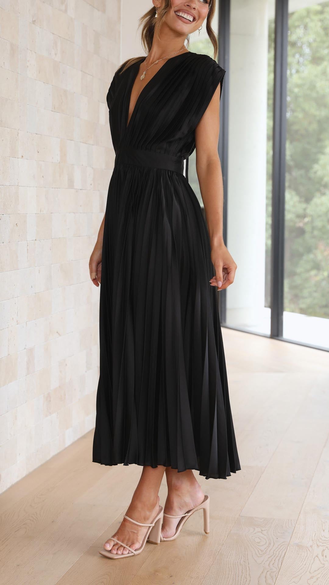 Elegant Pleated Maxi Dress for Women with V Neck Formal Wedding Guest Style