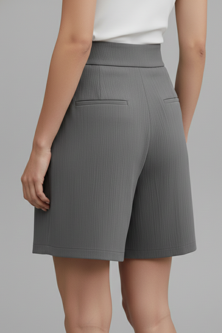 Elegant Shorts for Women with High Waist Style