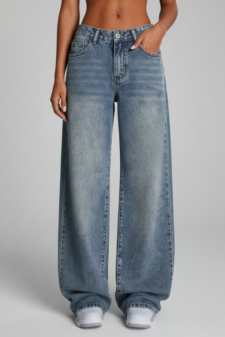 Stylish Relaxed Blue Jeans for Women with Mid Rise Style
