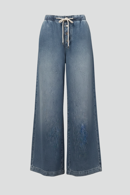 Effortless Relaxed Light Blue Jeans for Women with Elastic Waist Style