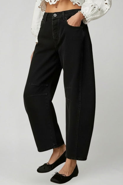 Stylish Relaxed Jeans for Women with Mid Waist Style