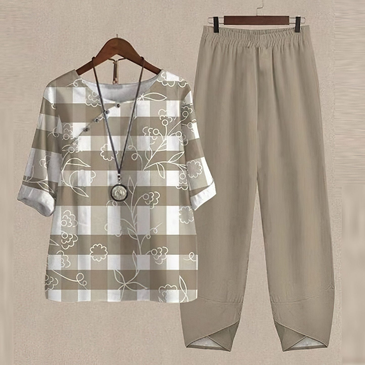 Effortless Two Piece Set for Women with Printed Style