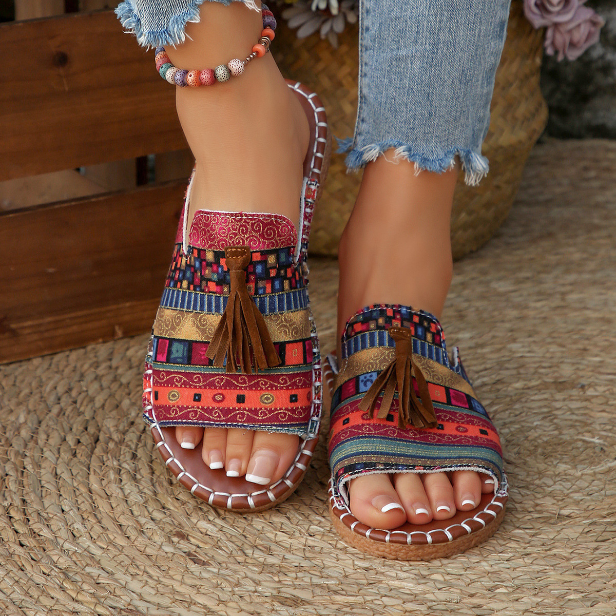 Comfortable Sandals for Women with Tassel Strap Style