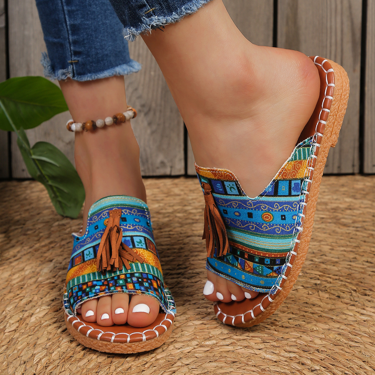 Comfortable Sandals for Women with Tassel Strap Style