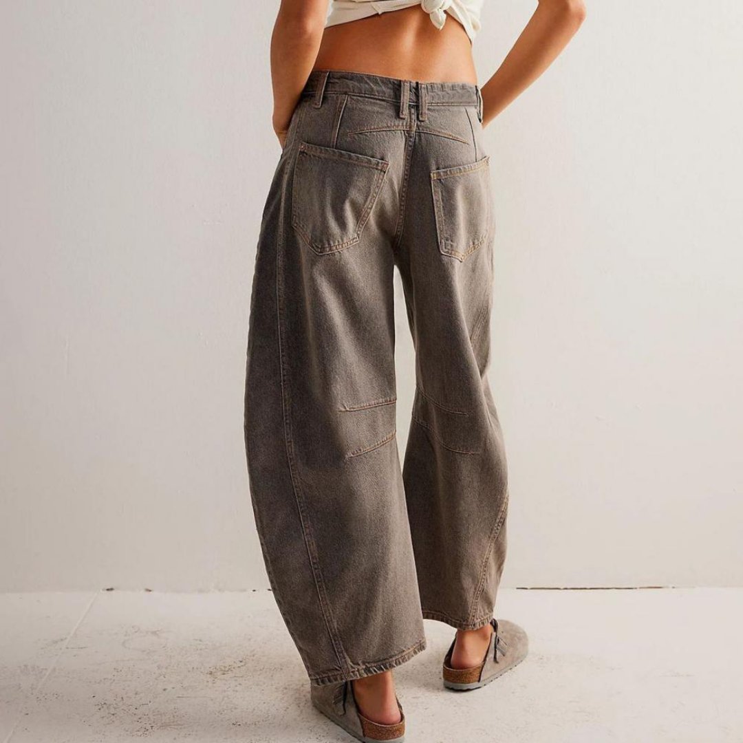 Effortless Relaxed Mom Jeans for Women with Cropped Barrel Leg Style